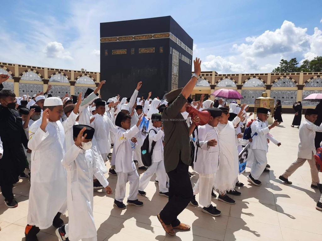 Dengan Peragaan Manasik Haji (PMH), Kita Satukan Tekat Membangun Karakter Positif pada Anak